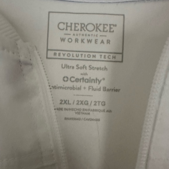 🧑‍⚕️ 👩🏼‍⚕️ Cherokee lab coat - Picture 2 of 2